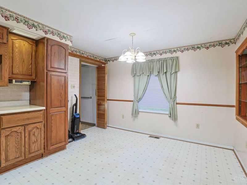 6051 Jerry Lee Drive, Milford, OH 45150 Photo 13