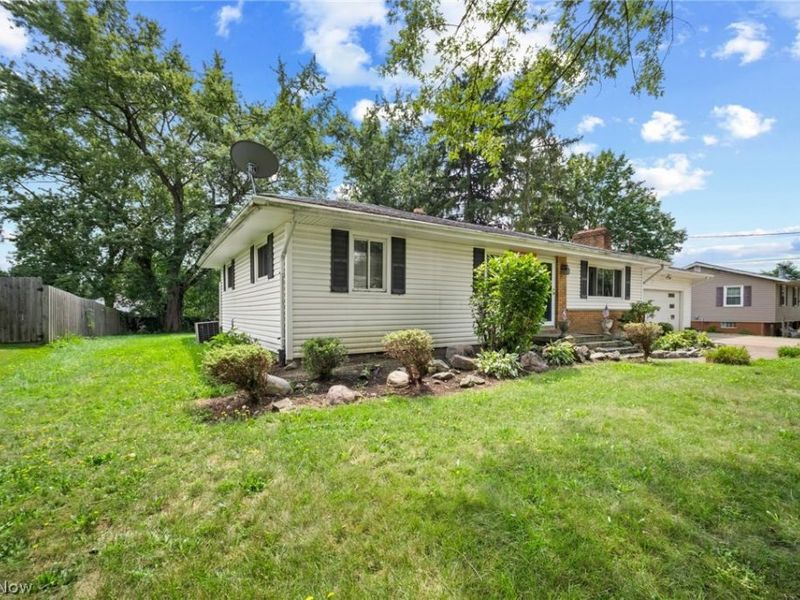 1700 Beryl Road, Akron, OH 44312 Photo 2
