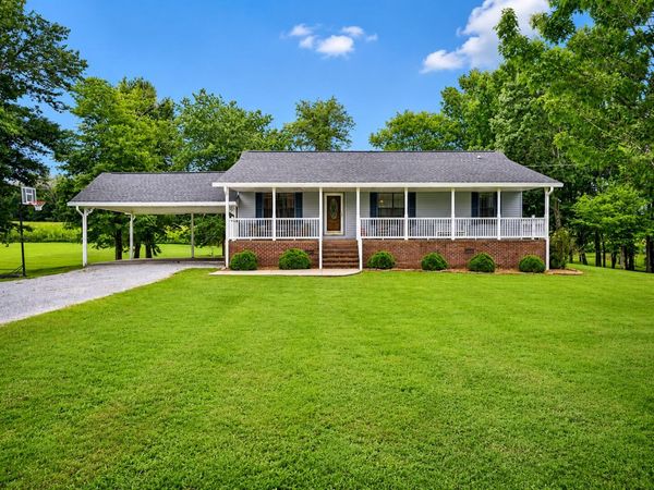 1183 County Road 147 , Henagar, AL 35978