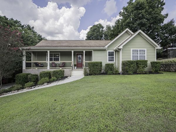 22 W Sims , Ringgold, GA 30736