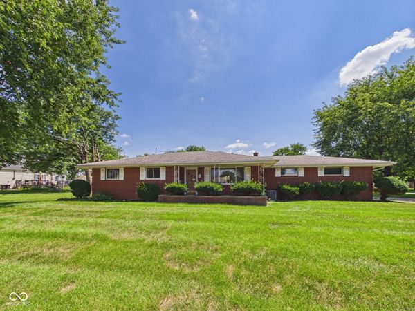 9 W Whitehall Way , Anderson, IN 46013