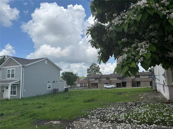 42 Whiteman Ave , Uniontown, PA 15401