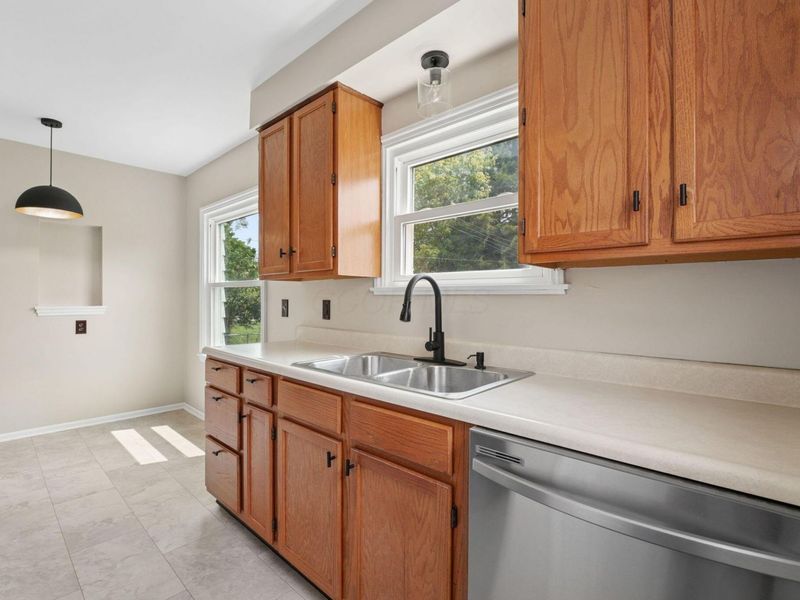 375 E Royal Forest Boulevard , Columbus, OH 43214 Photo 10