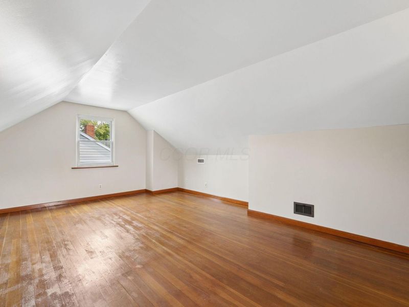 375 E Royal Forest Boulevard , Columbus, OH 43214 Photo 18
