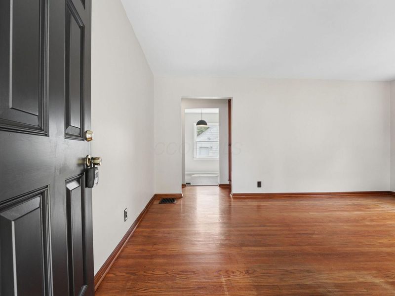 375 E Royal Forest Boulevard , Columbus, OH 43214 Photo 4