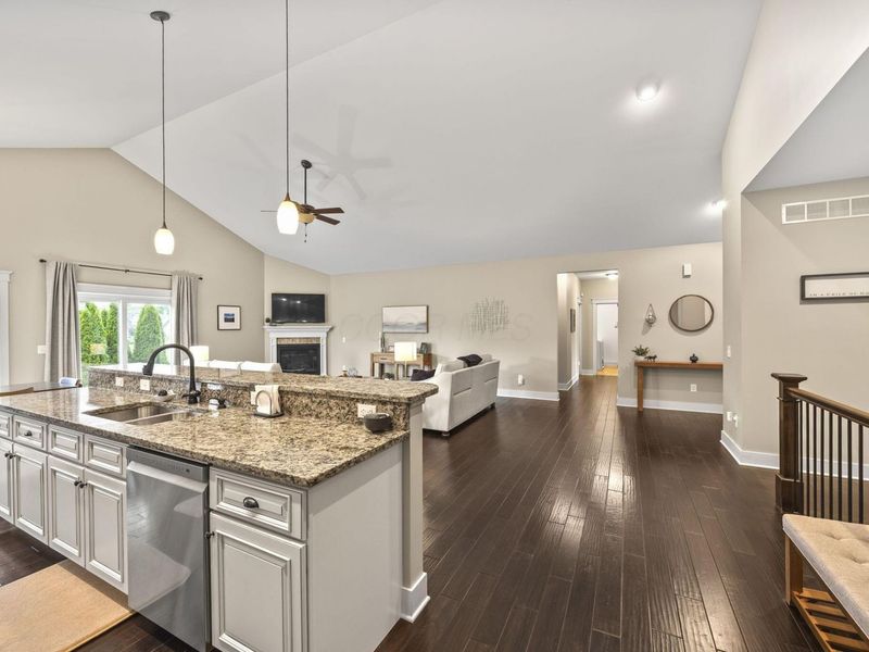 10245 Tuscany Drive , Plain City, OH 43064 Photo 8