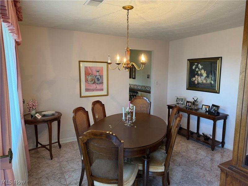 49261 S Park Circle , East Liverpool, OH 43920 Photo 10