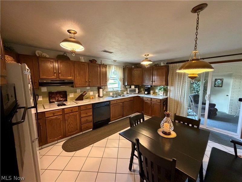 49261 S Park Circle , East Liverpool, OH 43920 Photo 11