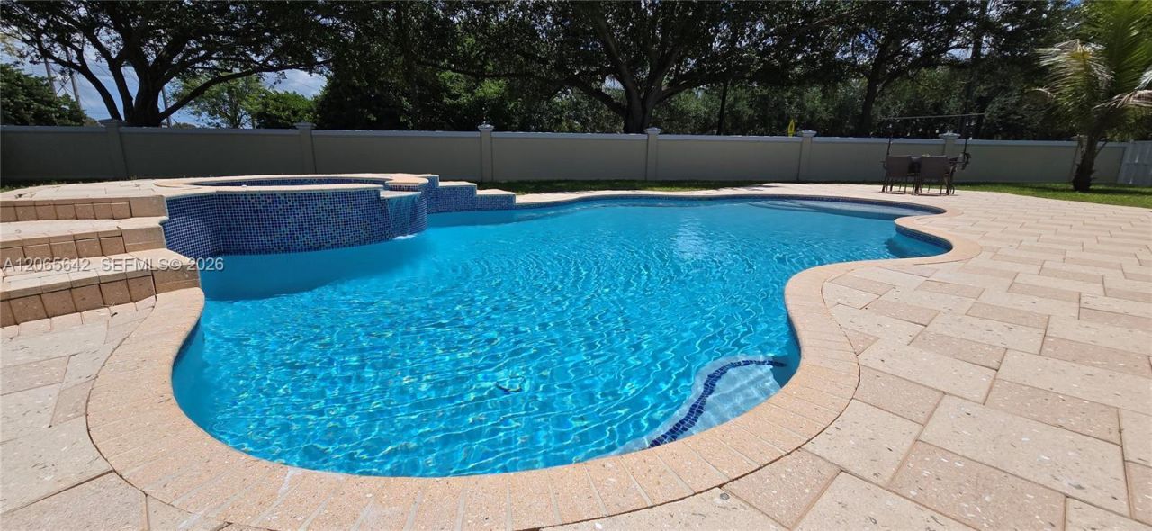 2823 Poinciana Cir, Cooper City, FL 33026 Photo