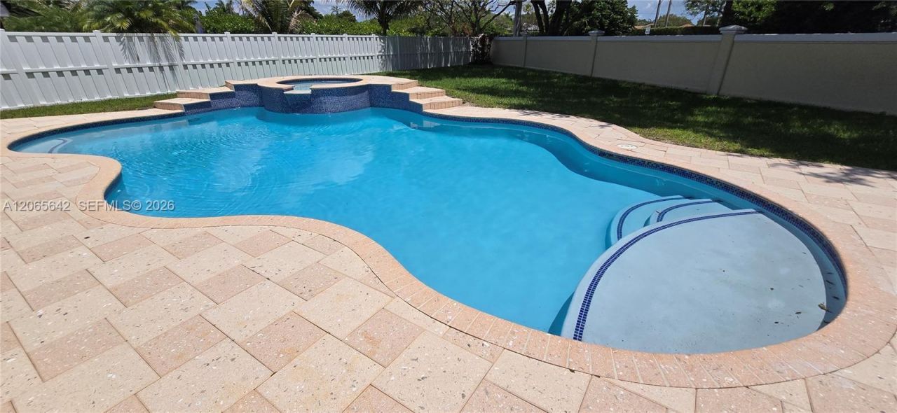 2823 Poinciana Cir, Cooper City, FL 33026 Photo