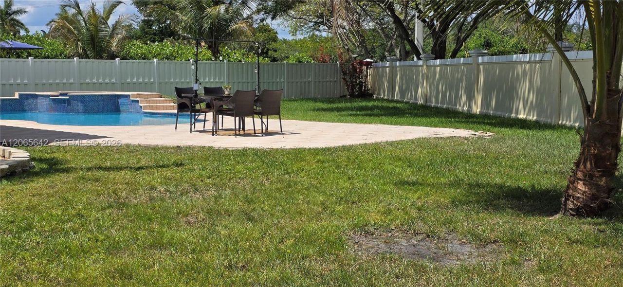2823 Poinciana Cir, Cooper City, FL 33026 Photo