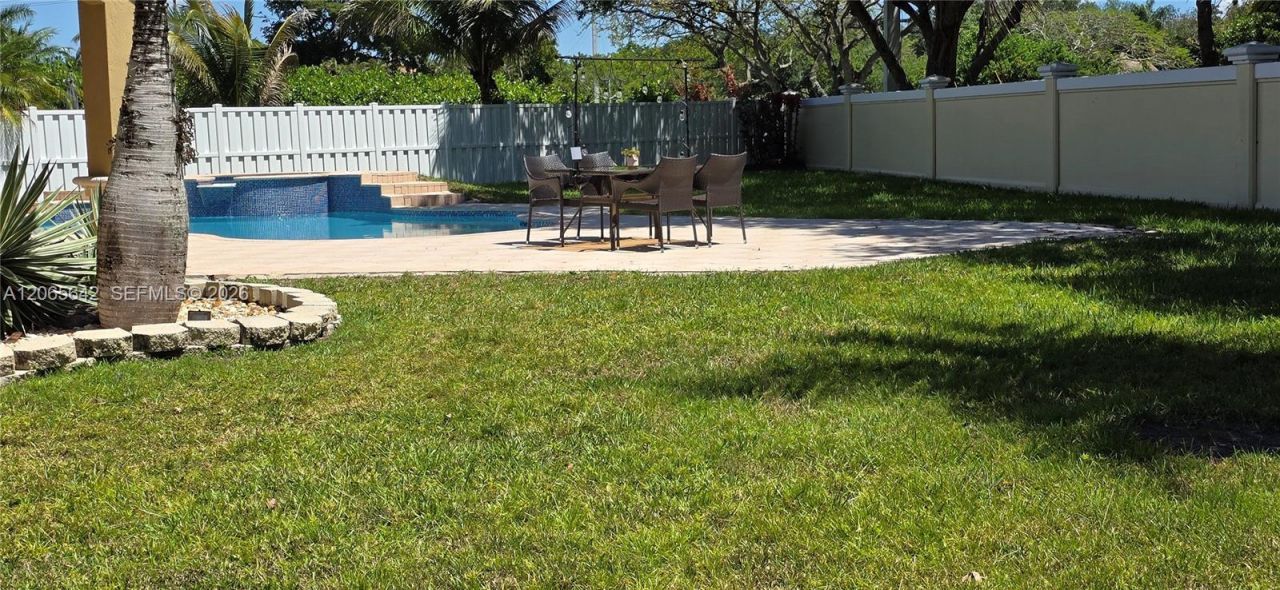 2823 Poinciana Cir, Cooper City, FL 33026 Photo