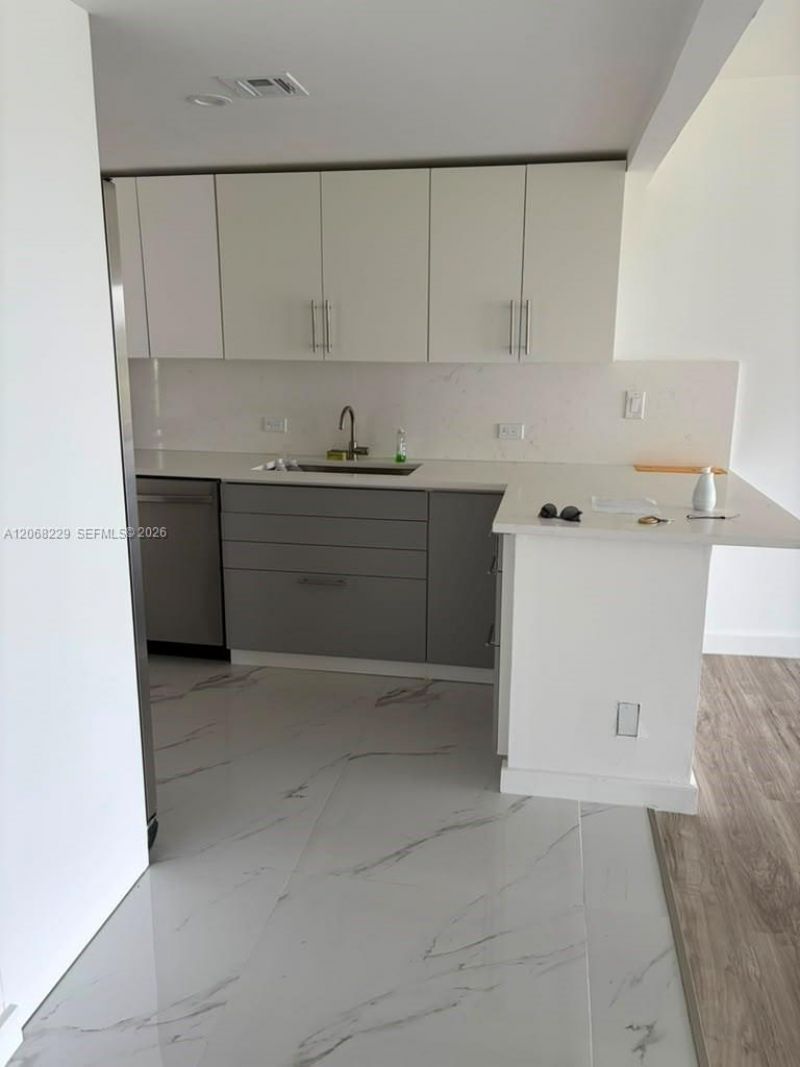 3050 N Palm Aire Dr , Unit 707, Pompano Beach, FL 33069 Photo