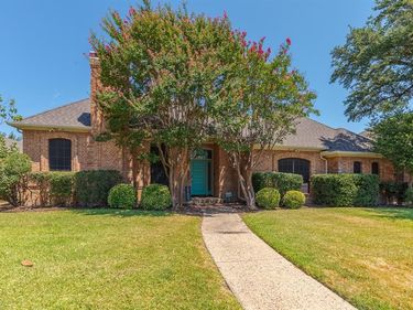 15607 GOLDEN CREEK, Dallas, TX 75248