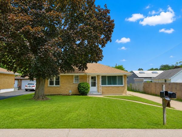 3209 Cornell Road , Waukegan, IL 60087