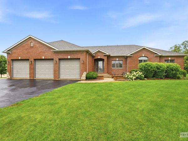 6192 S Woods Court , Yorkville, IL 60560