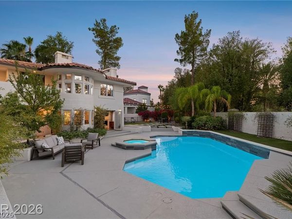 2233 Versailles Court, Henderson, NV 89074