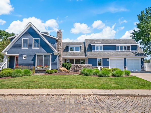 441 Ridgeway Street, St. Joseph, MI 49085