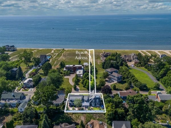 441 Ridgeway Street, St. Joseph, MI 49085