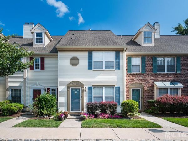 123 Daniel Court, Kendall Park, NJ 08824