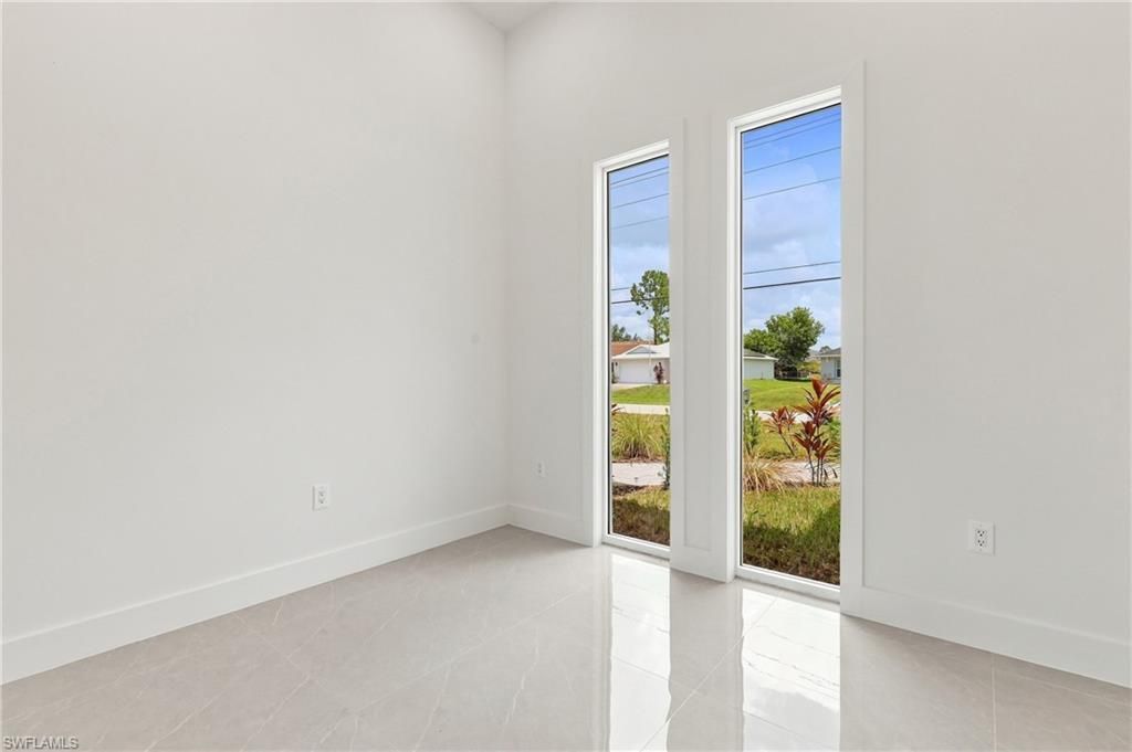 1120 NE 32nd Ln , Cape Coral, FL 33909 Photo