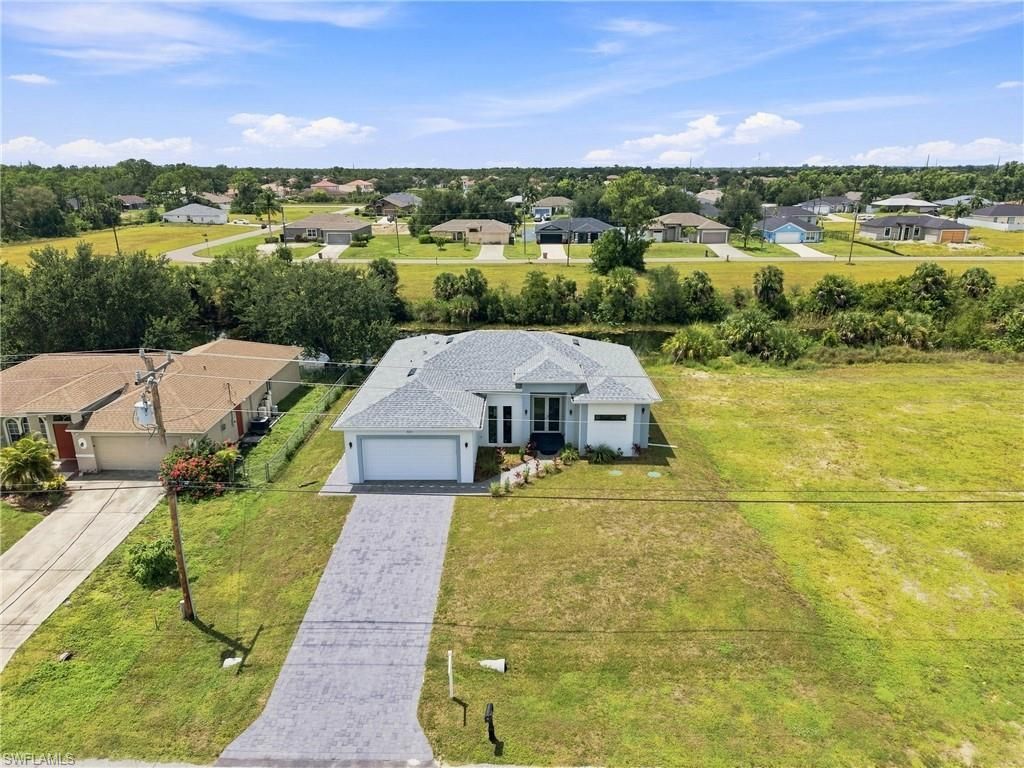 1120 NE 32nd Ln , Cape Coral, FL 33909 Photo