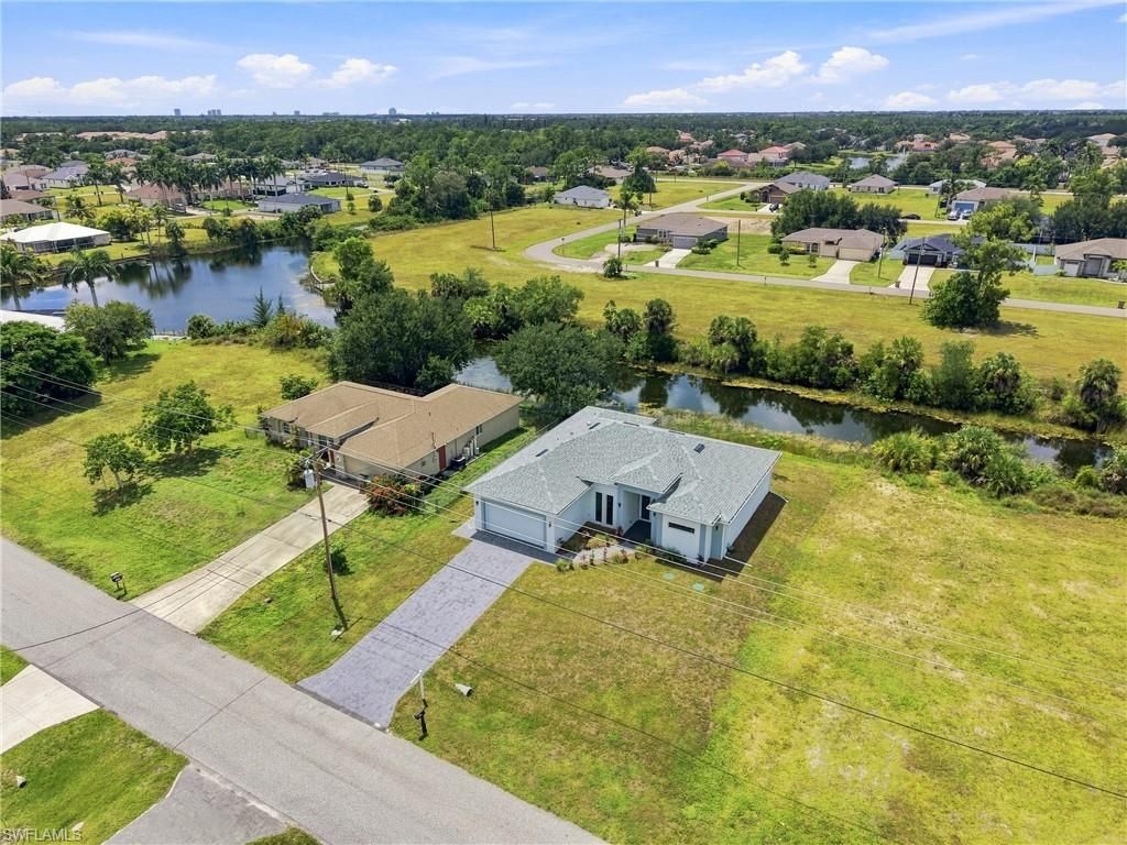 1120 NE 32nd Ln , Cape Coral, FL 33909 Photo