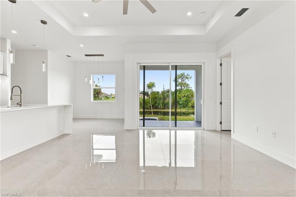 1120 NE 32nd Ln , Cape Coral, FL 33909 Photo