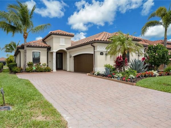 28062 Edenderry CT , BONITA SPRINGS, FL 34135