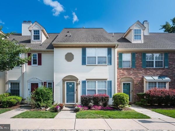 123 DANIEL COURT, KENDALL PARK, NJ 08824