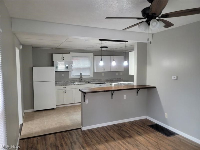 140 7th Street NW, Barberton, OH 44203 Photo 3