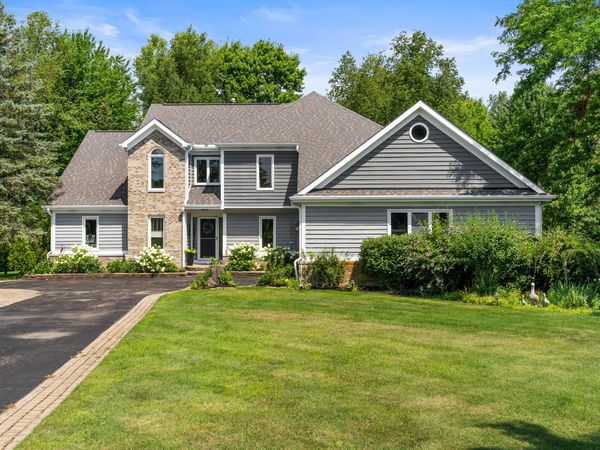 5440 Ridge Trail N, Clarkston, MI 48348