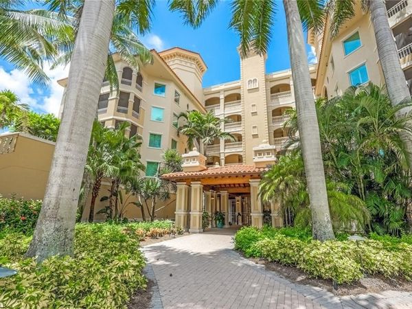 2728 Tiburon BLVD E, Unit A204, NAPLES, FL 34109