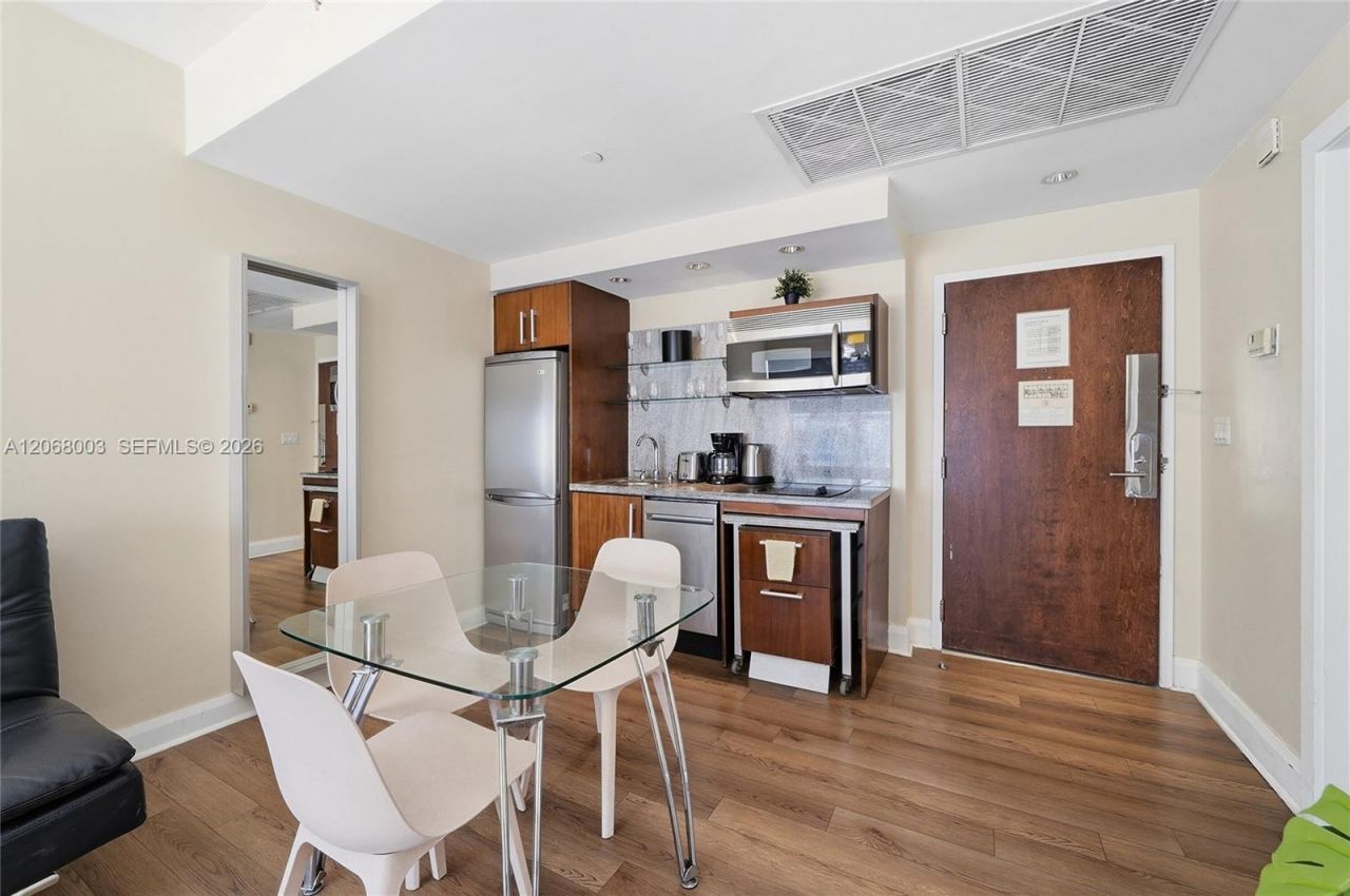Please Call For Address, Unit D304, Miami Beach, FL 33139 Photo