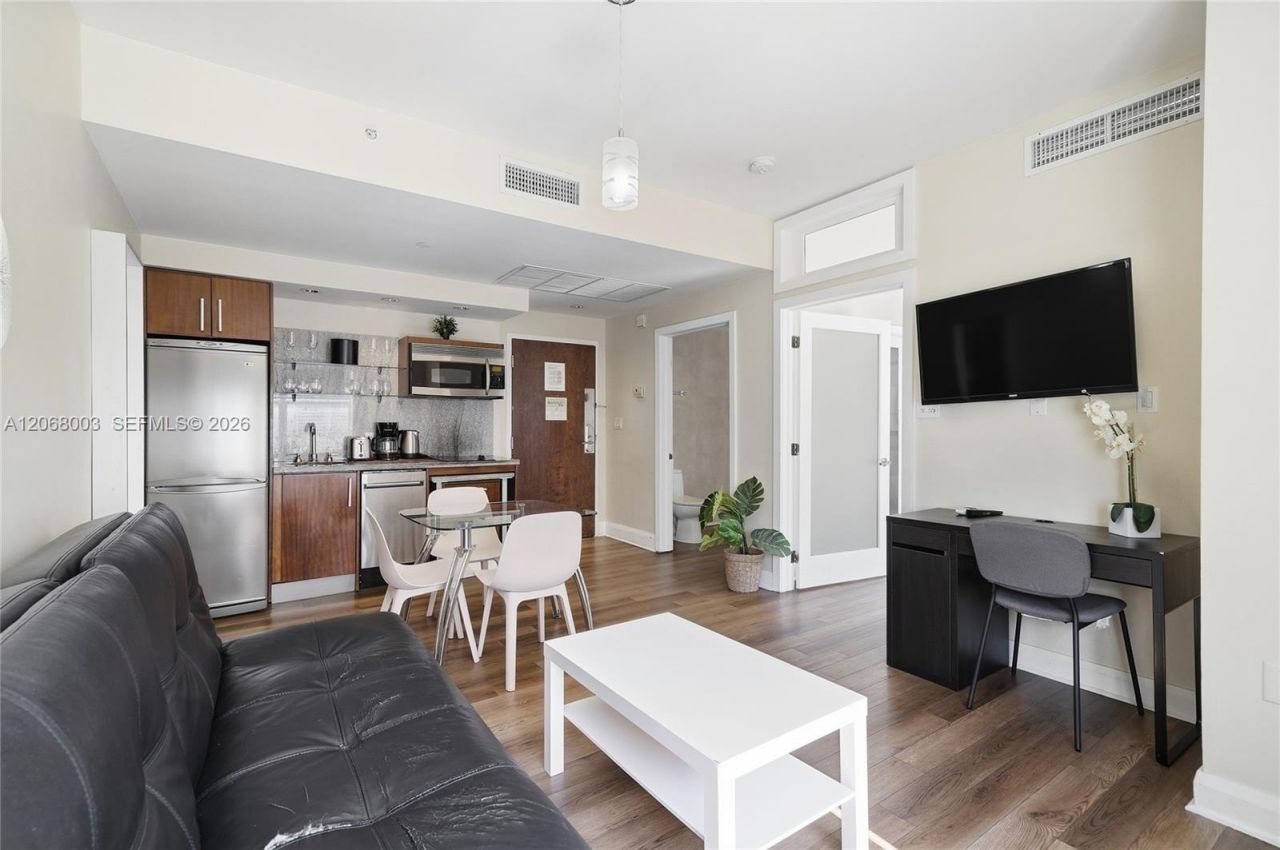 Please Call For Address, Unit D304, Miami Beach, FL 33139 Photo