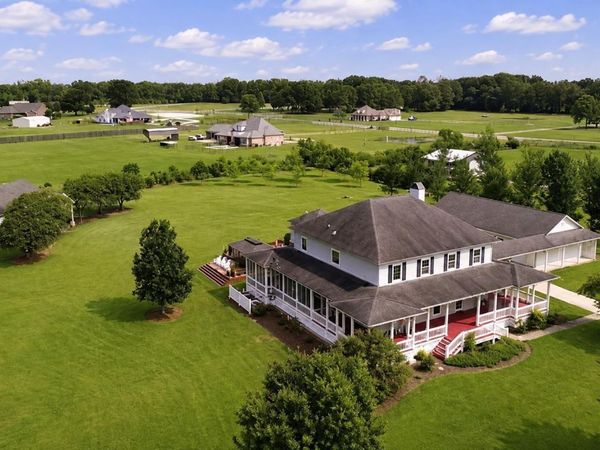 1223 Kings View Cir, Jackson, LA 70748