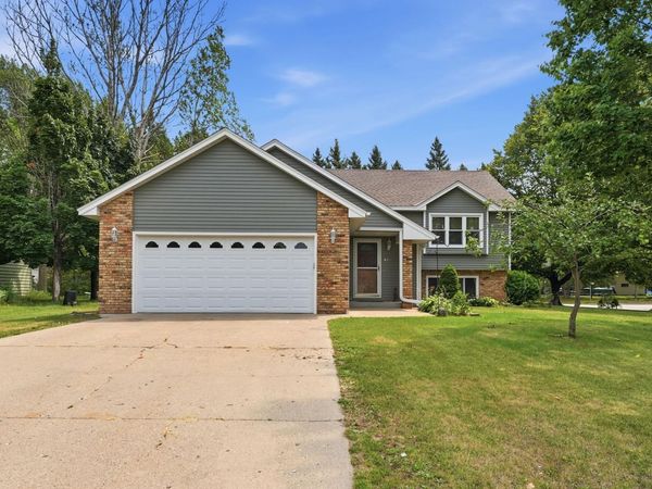 402 8th Avenue N, Sartell, MN 56377