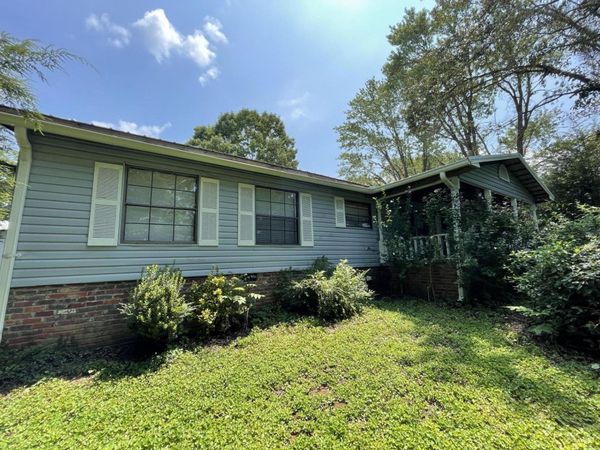 402 Long Street , Englewood, TN 37329