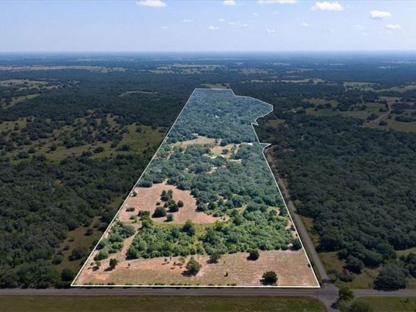 280 Hebron Church Road, Yoakum, TX 77995