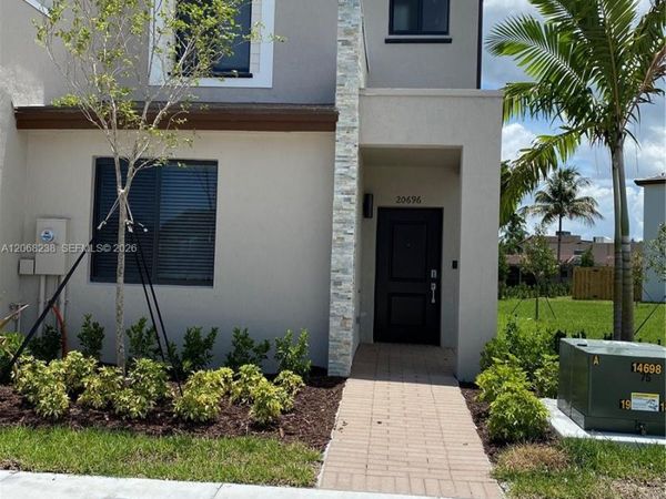 20696 NE 7th Pl, Unit 20696, Miami, FL 33179