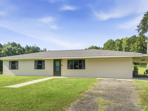 141 Eastabuchie, Petal, MS 39465