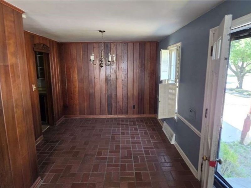 1111 Gordon Road , Lyndhurst, OH 44124 Photo 8