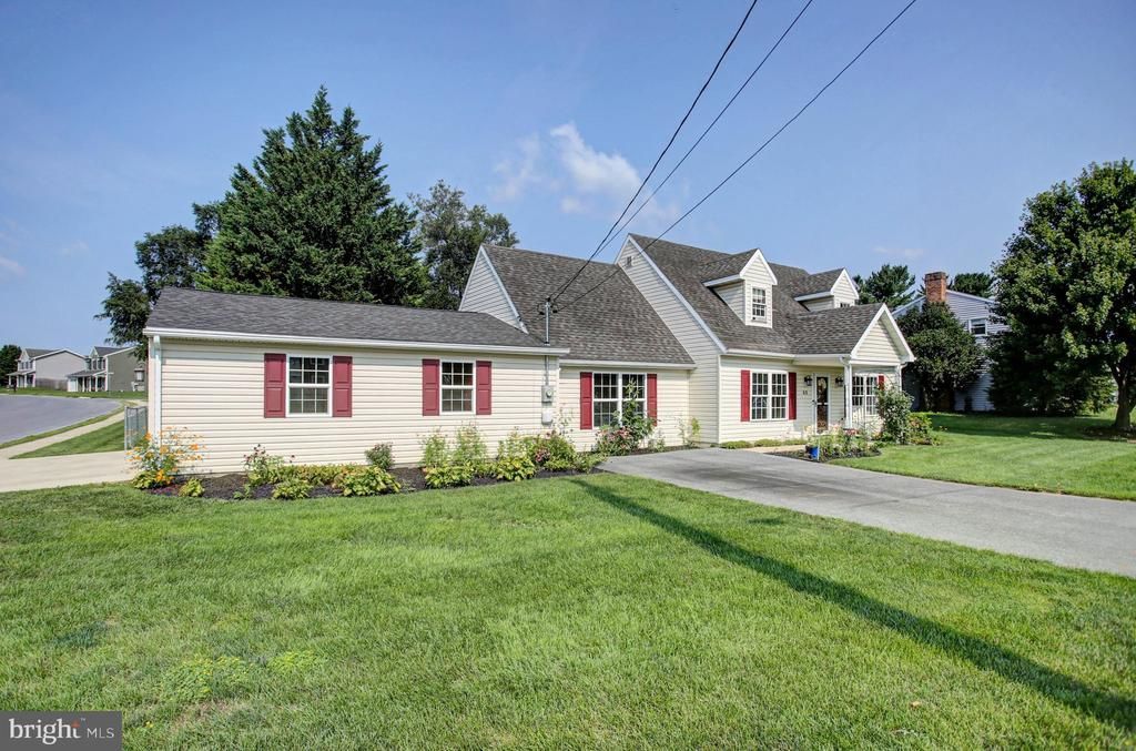 83 GRANDVIEW AVENUE, CHAMBERSBURG, PA 17201