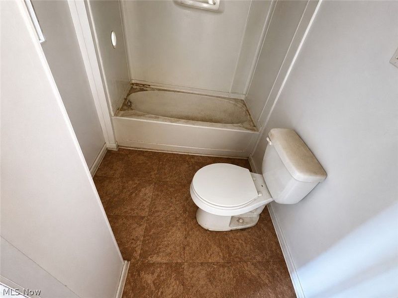 1902 Rowley Avenue, Cleveland, OH 44109 Photo 10