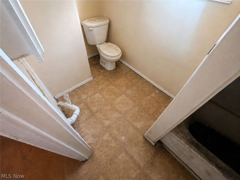 1902 Rowley Avenue, Cleveland, OH 44109 Photo 11