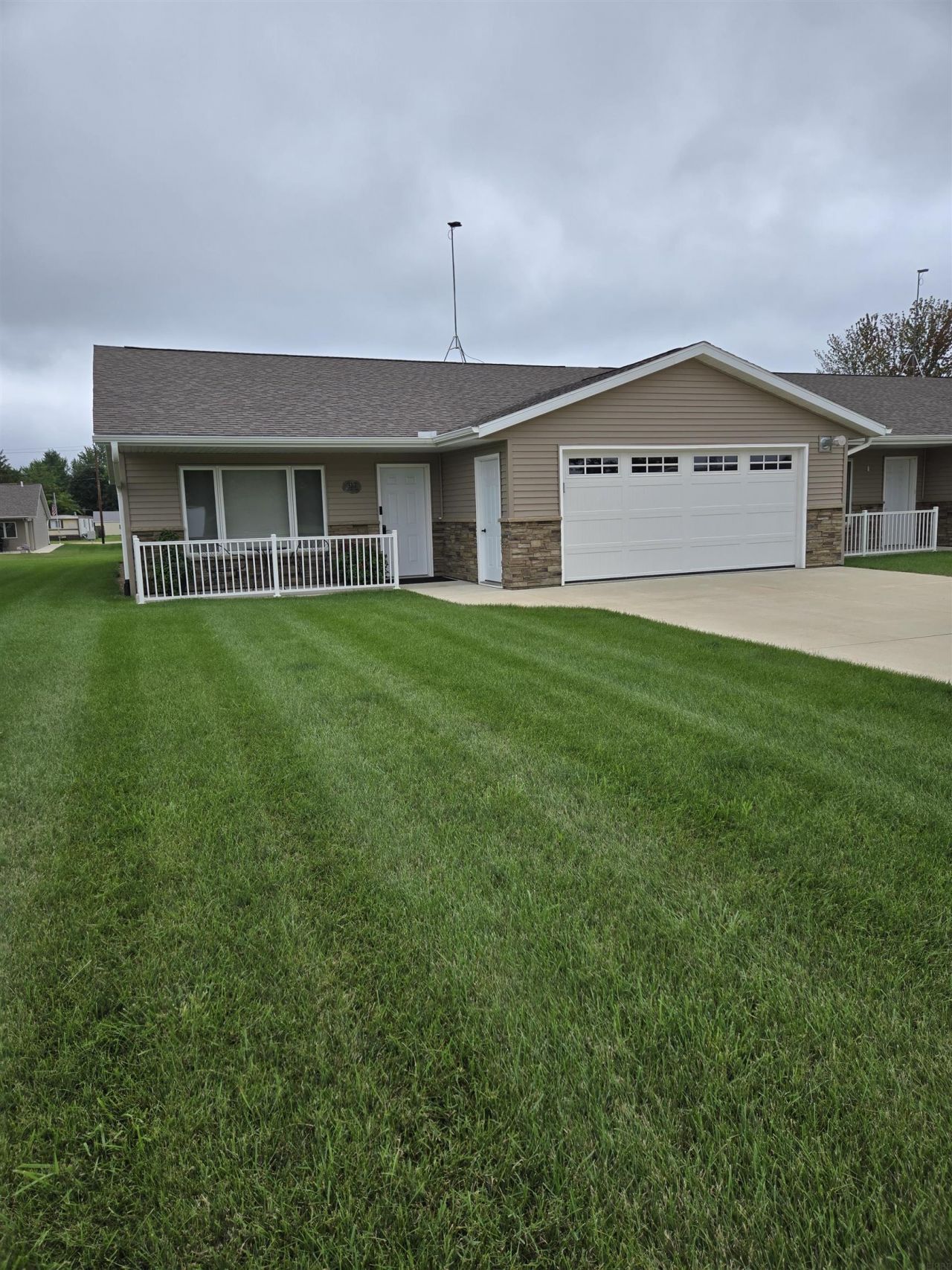 317 4th Ave Sw, Cresco, IA 52136 Main Photo