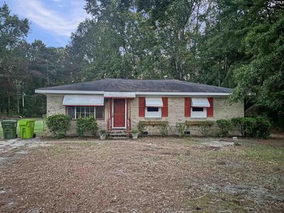 704 Congaree Church Road , Gadsden, SC 29052