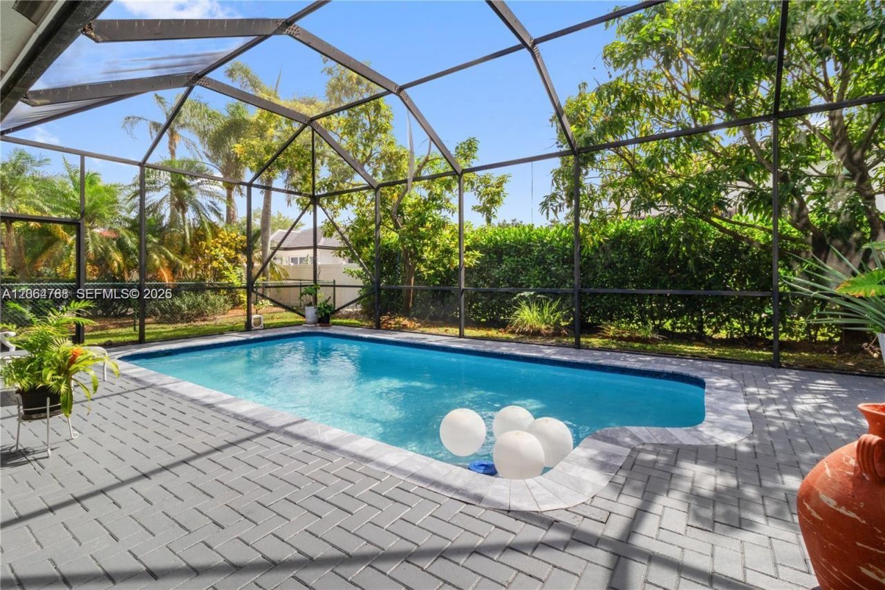 1046 SW 159th Way , Pembroke Pines, FL 33027 Photo