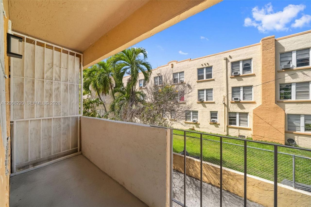 515 SW 3rd St, Unit 6, Miami, FL 33130 Photo