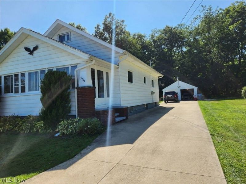 3752 Highlawn Avenue SE, Warren, OH 44484 Photo 2